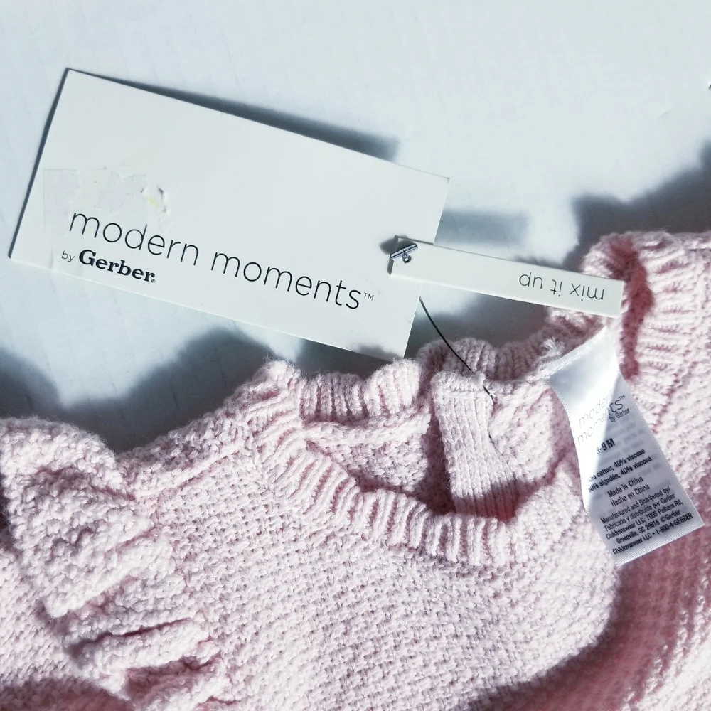 NWT MODERN MOMENTS GERBER KNIT ONESIE SIZE 6-9 MONTHS PINK WITH RUFFLES